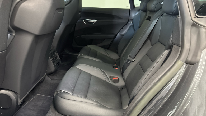 Audi e-tron GT 390kW Quattro 93kWh 4dr Auto Electric Saloon